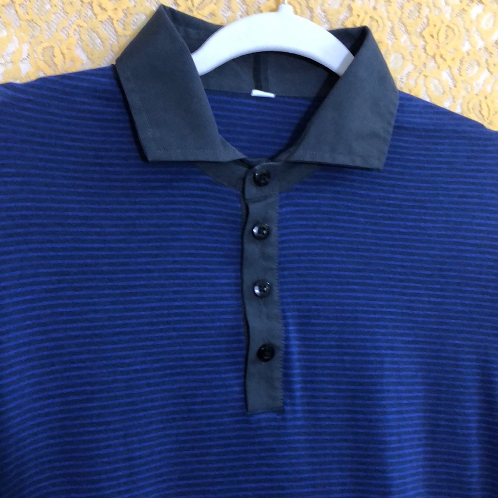 Lululemon men’s evolution polo sz Lg blue/Black